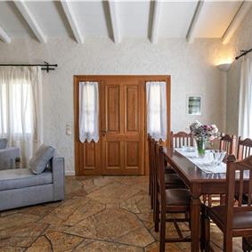 3 bedroom villa with pool in Kassiopi, Corfu, sleeps 7